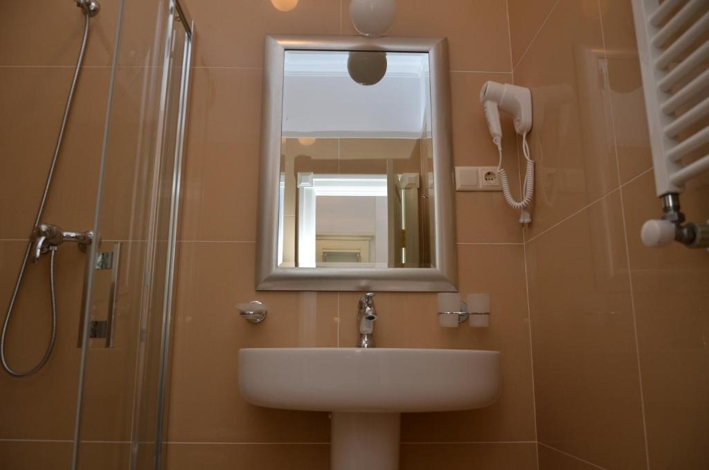Chateau Royal Hotel Berezovka  Habitación foto