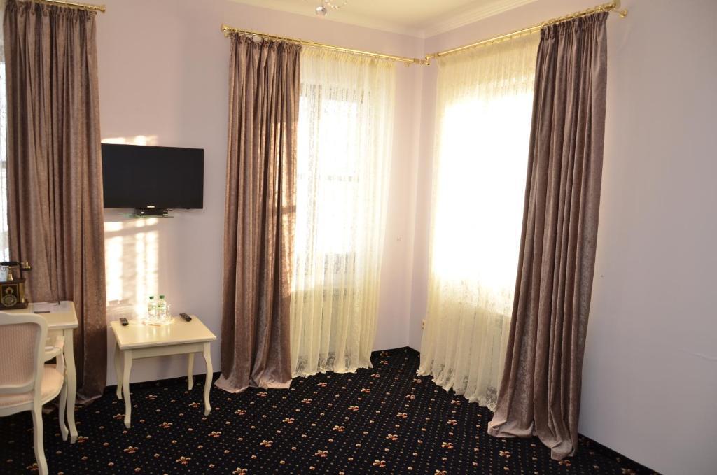 Chateau Royal Hotel Berezovka  Habitación foto
