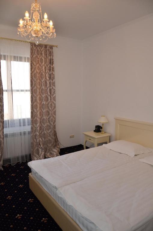 Chateau Royal Hotel Berezovka  Habitación foto